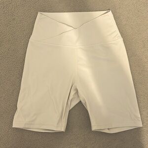 NWOT High Waisted Crossover Biker Shorts